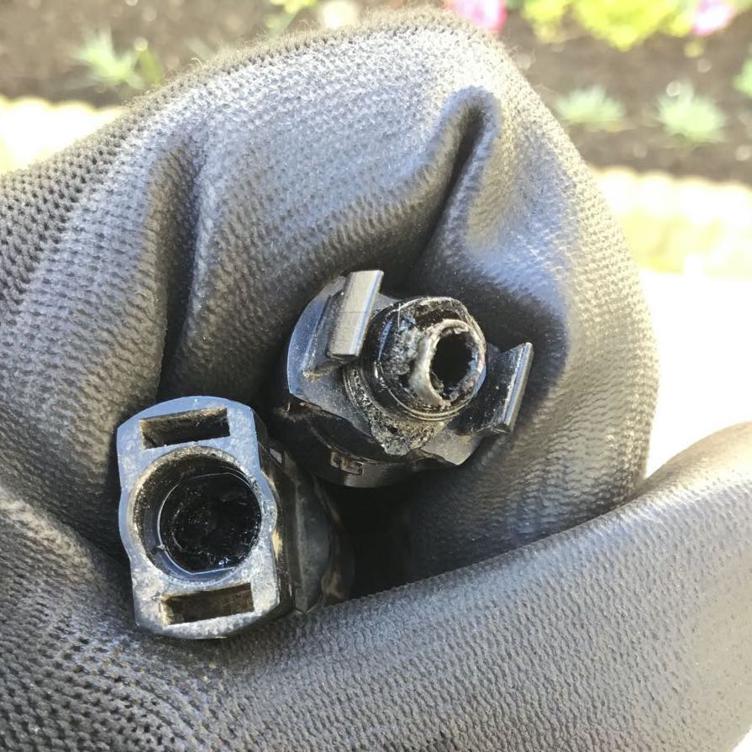 connectoren die in water liggen of niet goed zijn aangesloten, zullen uiteindelijk vergaan